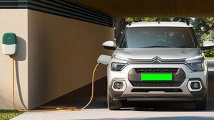 देखते-देखते दोगुनी हो गई इस Electric Car की सेल! सिंगल चार्ज पर 320Km रेंज और कीमत सिर्फ इतनी 