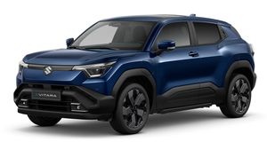 500 Km रेंज, 4WD ऑप्शन और 6 एयरबैग! आ रही है Maruti की पहली EV; बजट तैयार रखिए 