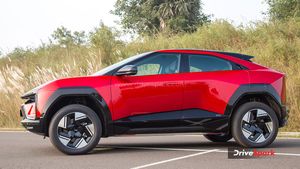 6 एयरबैग और लेवल-2 ADAS! Mahindra की इस Electric SUV ने सेफ्टी में गाड़ दिए झंडे, मिला 5-स्टार रेटिंग