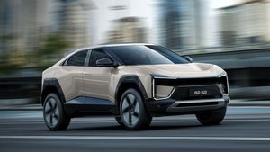 682 Km रेंज, मॉडर्न फीचर्स और AWD ऑप्शन! एंट्री के लिए तैयार हैं ये Electric SUV, इसी महीने होंगी लॉन्च