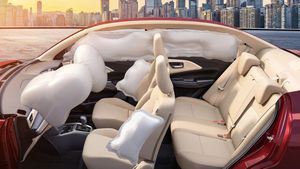 33 Km माइलेज, 6 एयरबैग और 5-स्टार सेफ्टी! ये हैं देश की सबसे सस्ती 360 कैमरा वाली कार; कीमत 10 लाख से कम 