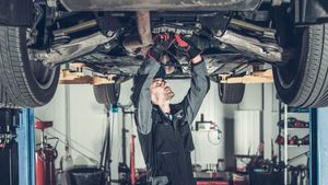 शान की सवारी करनी है, तो भूलकर भी न करें ये 5 काम; इन गलतियों से जल्दी खराब होते हैं गाड़ी के सस्पेंशन