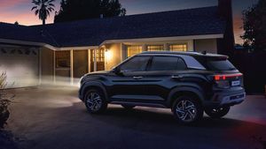 28 Km माइलेज, 360 डिग्री कैमरा और 6 एयरबैग! Hybrid इंजन के साथ आ रही है ये पॉपुलर SUV