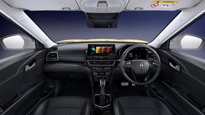 400 KM रेंज, सनरूफ और 6 एयरबैग सेफ्टी! Tata Nexon EV को टक्कर देने आ रही है ये दमदार इलेक्ट्रिक कार