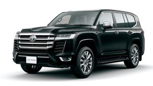 10 एयरबैग, 360-डिग्री कैमरा और एडवांस ADAS सेफ्टी फीचर्स; Toyota की इस लग्जरी SUV के लिए बुकिंग शुरू