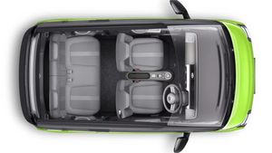 मात्र 50 हजार रुपये में घर लाएं देश की सबसे सस्ती Electric Car, मिनटों में समझें On Road Price और EMI का हिसाब