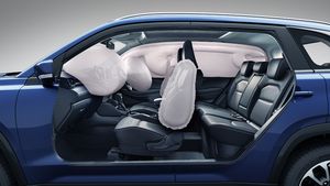 6 एयरबैग, सनरूफ और 360 डिग्री; अब सिर्फ Hybrid मॉडल में मिलेगी Maruti की ये SUV, कंपनी ने बंद किया CNG वेरिएंट