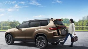 7 एयरबैग, पैनोरमिक सनरूफ और 360-डिग्री कैमरा; इस बड़ी SUV के दीवाने हुए लोग, कीमत इतनी