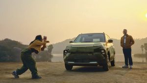 421 Km रेंज, 360 डिग्री कैमरा और सनरूफ! ये हैं देश की सबसे सस्ती इलेक्ट्रिक कार, कीमत मात्र 5 लाख से शुरू