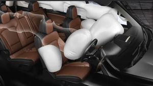 6 एयरबैग, सनरूफ और ADAS सेफ्टी; मार्केट में दनादन बिक रही Mahindra की ये SUV! कीमत 13.99 लाख से शुरू