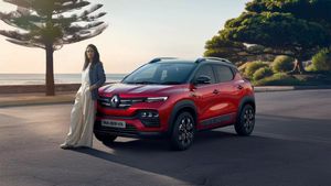 20 Km माइलेज, 4 एयरबैग और धमाकेदार फीचर्स! इस Premium SUV की खरीद पर मिल रही 90 हजार की छूट