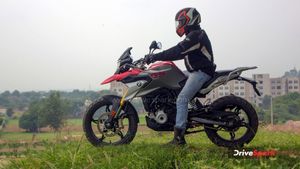 Bike Care Tips: मोटरसाइकिल का माइलेज बढ़ाना है, तो फॉलो करें ये टिप्स; कम हो जाएगा जेब खर्च