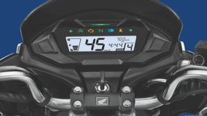 पेट्रोल खर्च का झंझट खत्म! इलेक्ट्रिक अवतार में आ रही Honda की ये बाइक, Splendor से सीधी टक्कर 