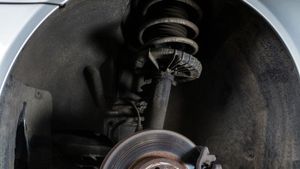 Car Suspension सही रखेंगे, तो कर सकेंगे स्मूथ ड्राइविंग; जानिए रिपेयरिंग का आसान तरीका