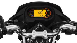 60 हजार से भी कम वाली इस बाइक की गजब डिमांड; देखते-देखते 53 प्रतिशत बढ़ी बिक्री, फुल टैंक में दौड़ेगी 650 KM