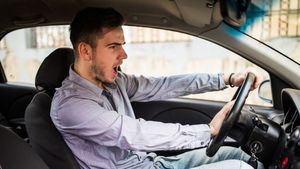 गाड़ी के ब्रेक फेल होने पर घबराने की जगह करें ये काम, बड़े नुकसान से बच जाएंगे