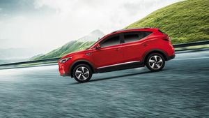 पैनोरमिक सनरूफ, ADAS और 461 KM रेंज; इंडियन फैमिली को पसंद आ रही ये इलेक्ट्रिक SUV, कीमत 18 लाख 