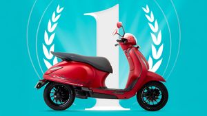 10000 देकर घर लाएं ये इलेक्ट्रिक स्कूटर; 3 हजार से भी कम बनेगी EMI, 127 KM रेंज के साथ मिलेंगे स्मार्ट फीचर्स