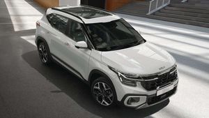 20Km माइलेज, 360° कैमरा और ADAS सेफ्टी! बड़े सनरूफ वाली इस SUV पर मिल रही 2.25 लाख की छूट