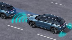 Maruti Victoris के इन 10 फीचर्स के सामने नहीं टिकती Grand Vitara! Hybrid इंजन के साथ माइलेज भी ज्यादा 