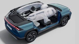 Maruti Suzuki Victoris LXi बेस वेरिएंट में मिलते हैं ये शानदार फीचर्स, कीमत भी 10 लाख से कम!