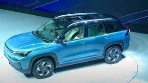 28.65 Km माइलेज से लेकर ADAS सेफ्टी तक, Maruti Victoris को खास बनाती हैं ये 5 बातें; खरीदने से पहले जान लीजिए