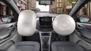 5 लाख वाली इस कार को धड़ाधड़ खरीद रहे ग्राहक; ऑफिस आने-जाने के लिए है बेस्ट, CNG में 28 KM माइलेज