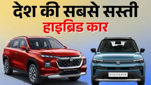 28.65 KM माइलेज, सनरूफ और ADAS! ये हैं देश की सबसे सस्ती Hybrid SUV; मात्र ₹10,49,900 है शुरूआती कीमत