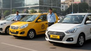 टैक्सी में चलाने के लिए बेस्ट हैं ये कारें; 34 KM माइलेज के साथ होगी बंपर कमाई, कीमत मात्र ₹6.24 लाख से शुरू 