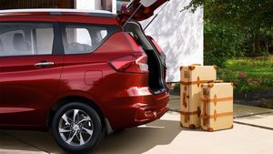 मात्र ₹200000 देकर लाएं Maruti की 1200 KM रेंज देने वाली 7-सीटर CNG कार, आसान EMI में मिलेंगे एडवांस फीचर्स