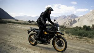 ये हैं देश की 3 सबसे सस्ती  Midweight Bikes, लिस्ट में आपकी फेवरेट भी शामिल!