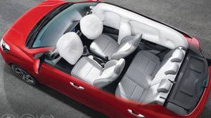 ₹3.70 लाख शुरूआती कीमत..34 KM माइलेज; ये हैं 6 एयरबैग वाली 5 सबसे सस्ती कारें, स्मार्ट फीचर्स से लैस 