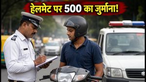 बेंगलुरु ट्रैफिक पुलिस का सख्त एक्शन: हाफ-हेलमेट पर 500 रुपये का जुर्माना, क्या आपका हेलमेट है असली?
