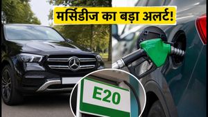 सौरव जोशी के वीडियो से मचा हड़कंप: मर्सिडीज ने अपनी लग्जरी कारों के लिए जारी की जरूरी एडवाइजरी