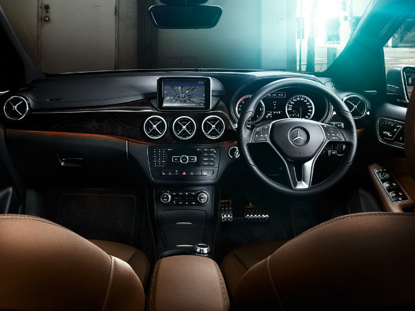 मर्सडीज बेंज बी-क्‍लास का इंटीरियर