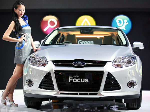 फोर्ड फोकस के साथ मॉडल 