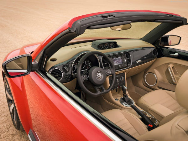 फौक्‍सवेगन बीटल कनवर्टिबल 2013