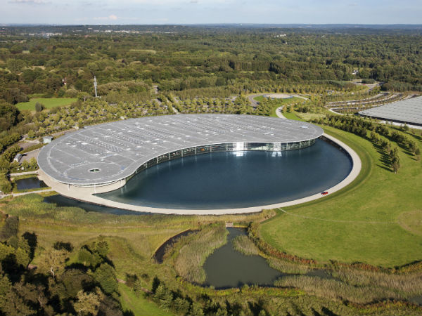 मैकलेरेन हेडक्‍वार्टर वूकिंग, इंग्‍लैंड 