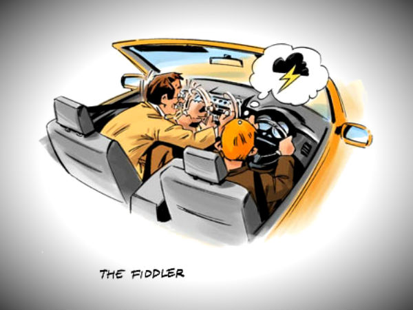 छेड़छाड़ करने वाले यात्री 