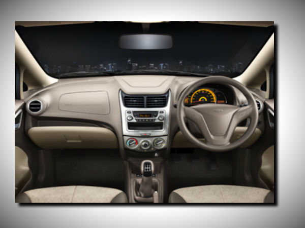  शेवरले सेल का शानदार डैशबोर्ड 