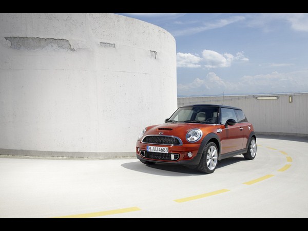 आराध्‍या का नया तोहफा: मिनी कूपर एस