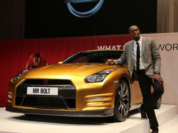 उसैन बोल्‍ट की गोल्‍ड प्‍लेटेड कार निसान जीटी-आर 