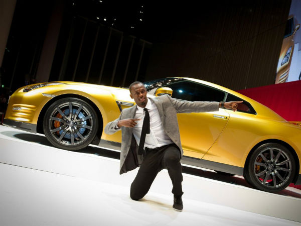 उसैन बोल्‍ट की गोल्‍ड प्‍लेटेड कार निसान जीटी-आर 