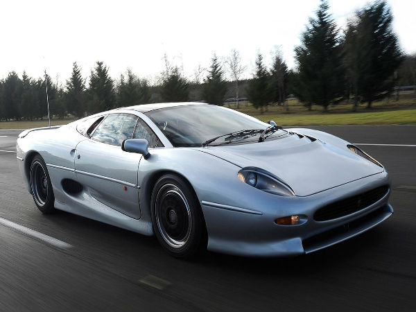 जगुआर एक्‍सजे 220