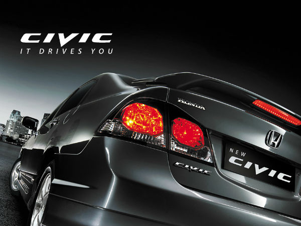 हॉट परिणीति की सेक्‍सी ड्राइव सीविक