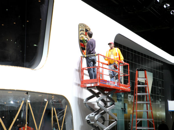 डेट्रॉइट ऑटो शो की तैयारी जोरों पर