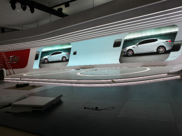 डेट्रॉइट ऑटो शो की तैयारी जोरों पर