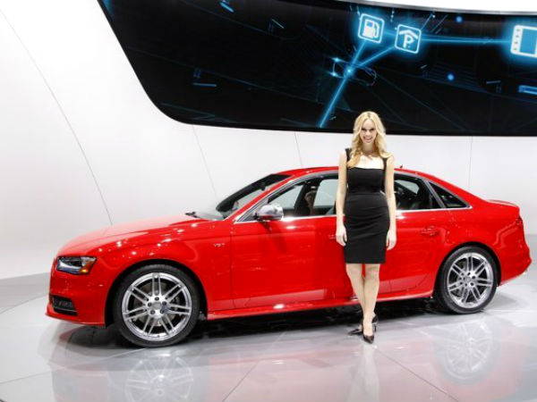 पिछले वर्ष डेट्राइट ऑटो शो की तस्‍वीरें