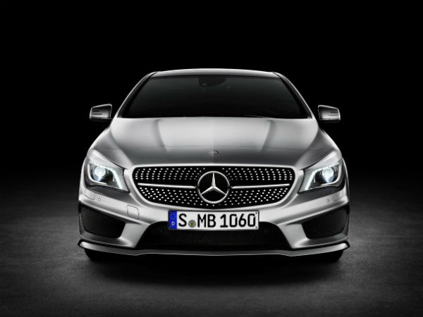 मर्सडीज बेंज सीएलए 250 पेश