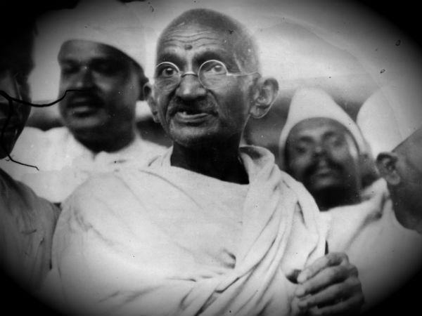 महात्‍मा और उनके हत्‍यारे की सवारी 